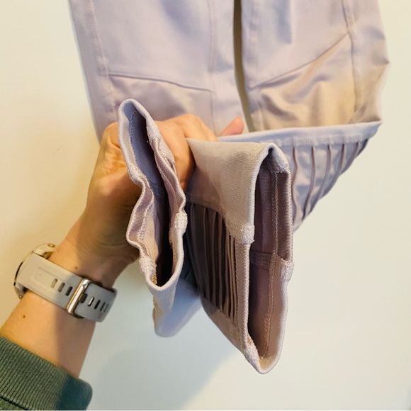 ALO Yoga High-Waist Airbrush Moto Legging in Lavender Cloud, Size XS - Picture 10 of 14